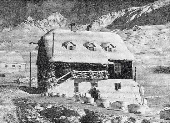 Wegmacherhaus neben dem Hospiz in St. Christoph Wegmacherhaus neben dem Hospiz in St. Christoph